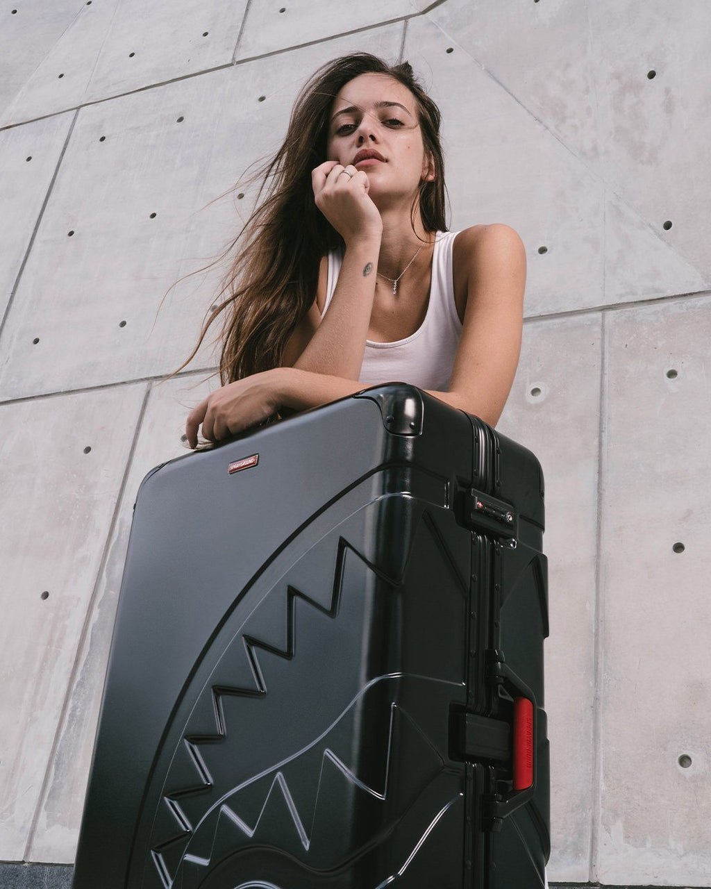 SHARKITECTURE MOLDED 29? FULL-SIZE LUGGAGE