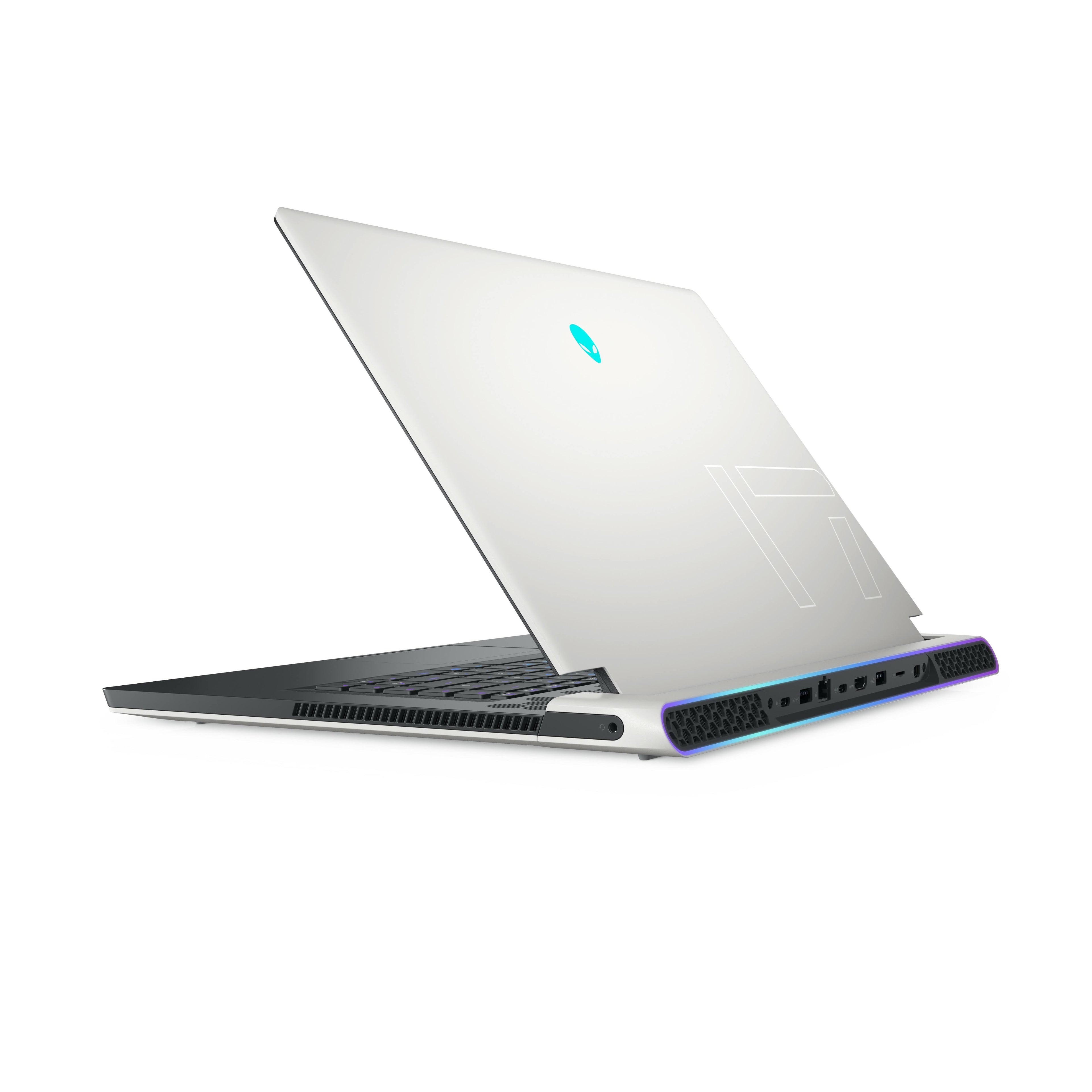 Alienware x17 R1 ? 17.3" FHD ? Intel Core i7-11800H ? 16GB RAM ? NVIDIA GeForce RTX 3070 ? 2TB SSD + 256GB SSD ? Lunar Light