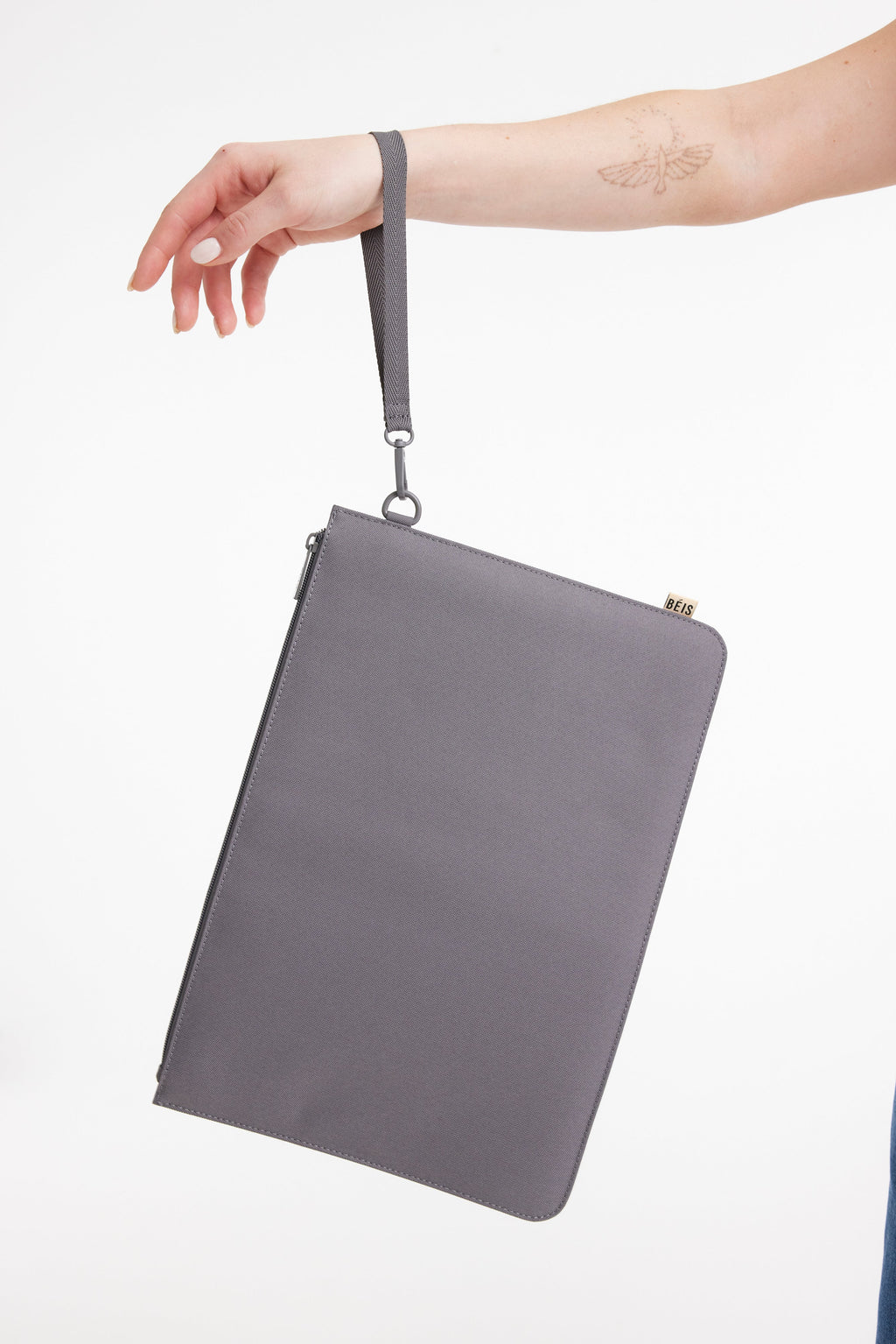 The B�ISics Laptop Pouch in Grey