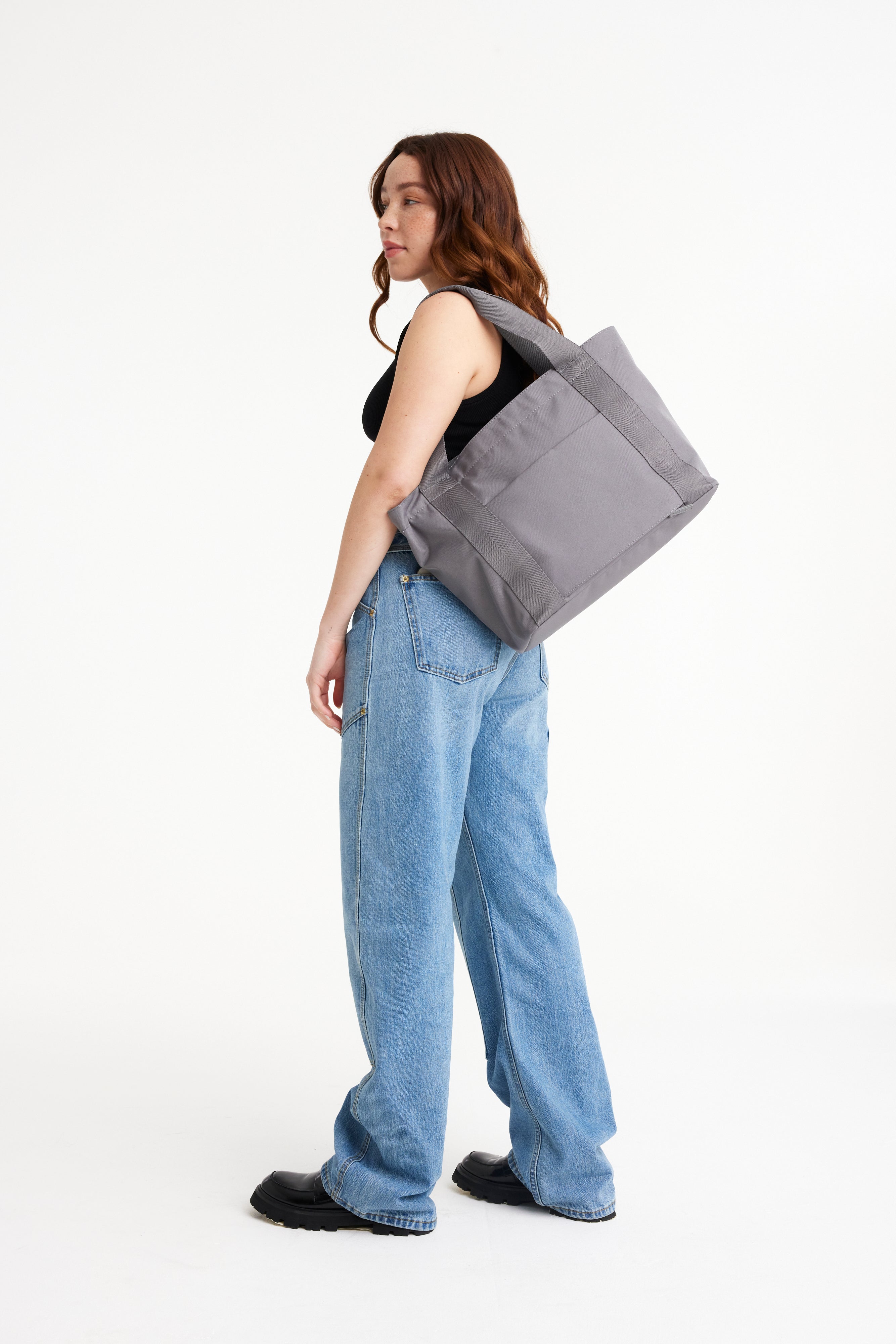 The B�ISics Tote in Grey