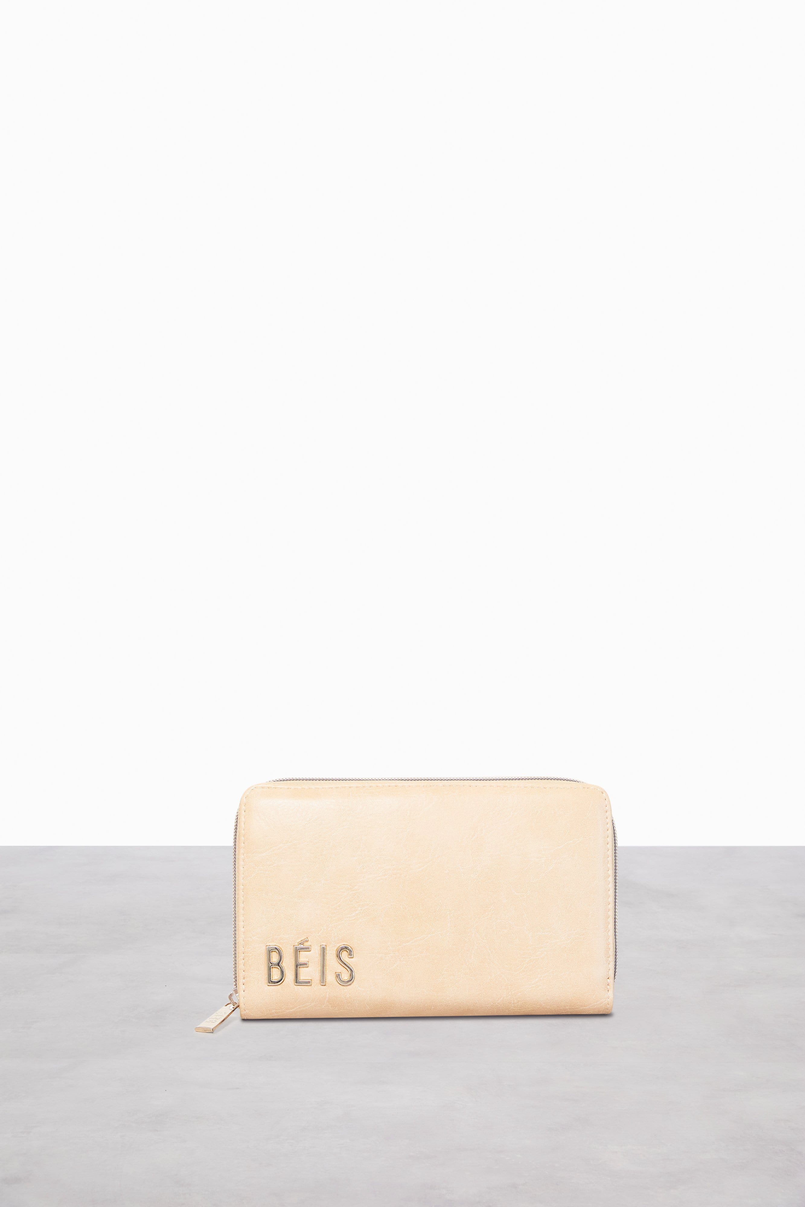 Resale The Travel Wallet in Beige
