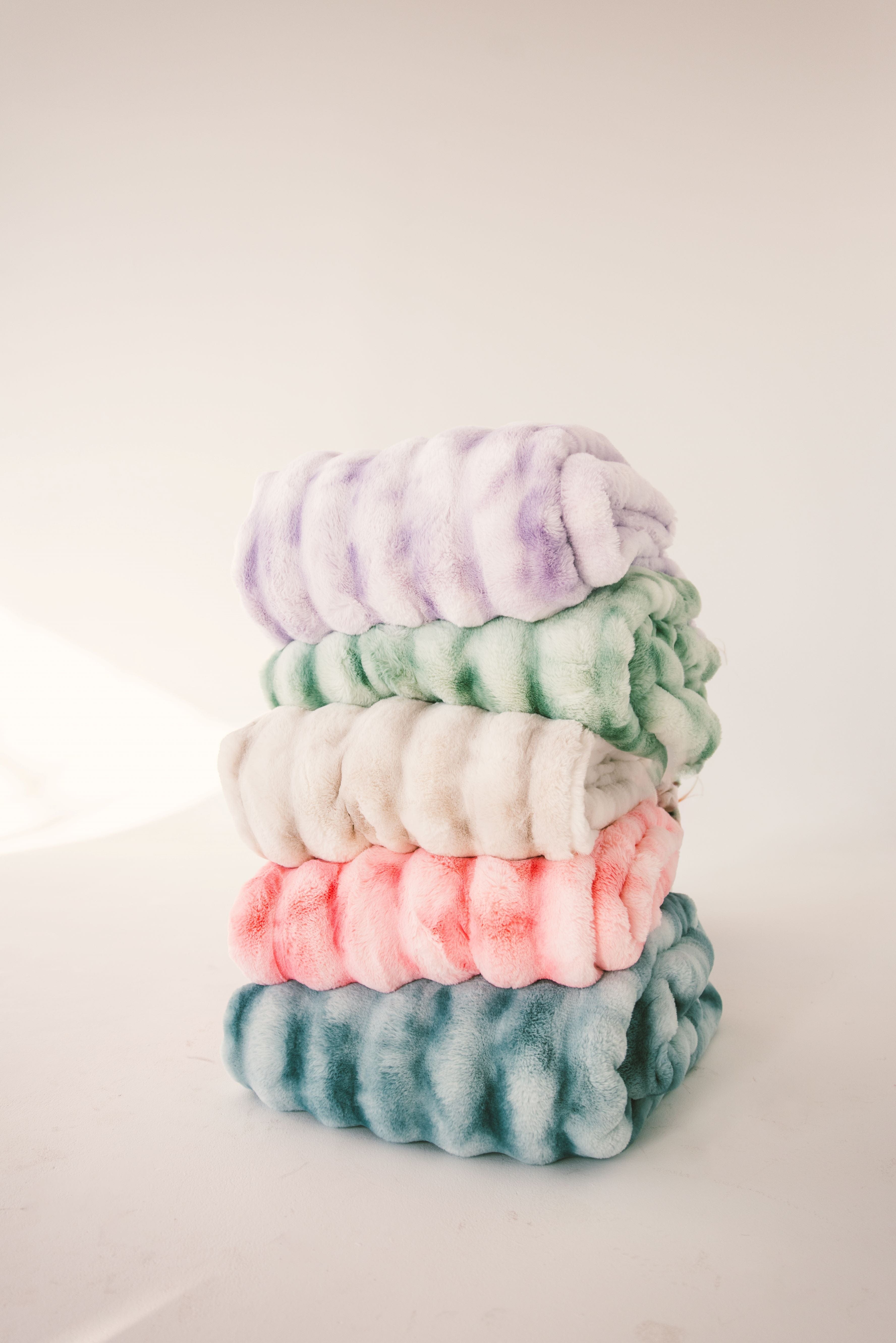 Extreme Ultra Cloud Pink Lemonade Blanket