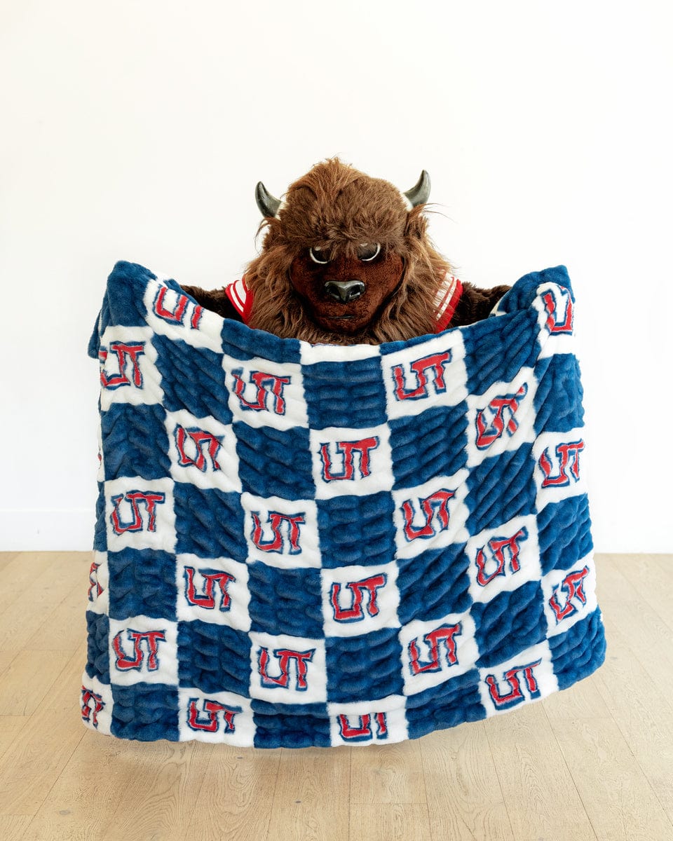 Utah Tech Trailblazers Blanket - Hugs