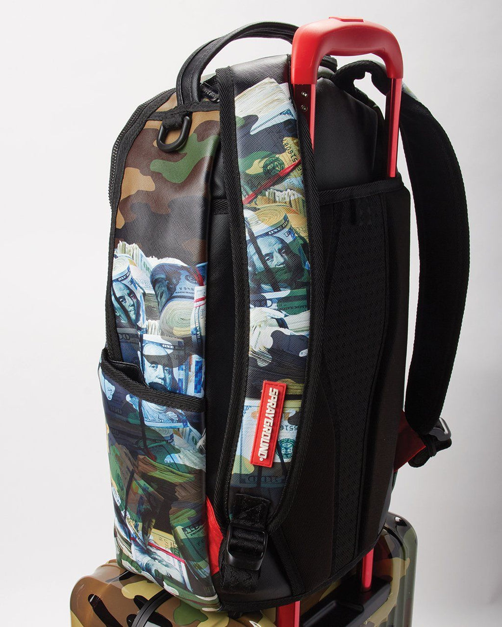 SHARKNAUTICS (CAMO) 29.5? FULL-SIZE LUGGAGE