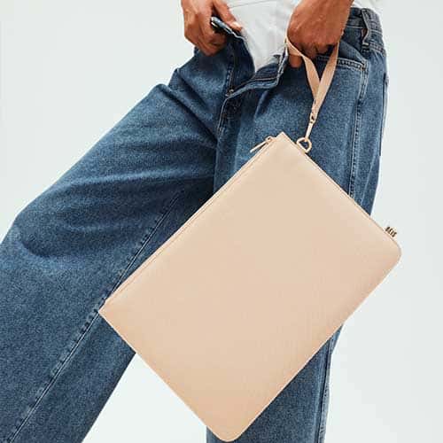 The B�ISics Laptop Pouch in Beige
